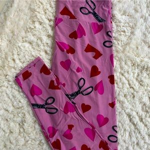 LuLaRoe TC Tall & Curvy Valentine Leggings NWOT ❤️